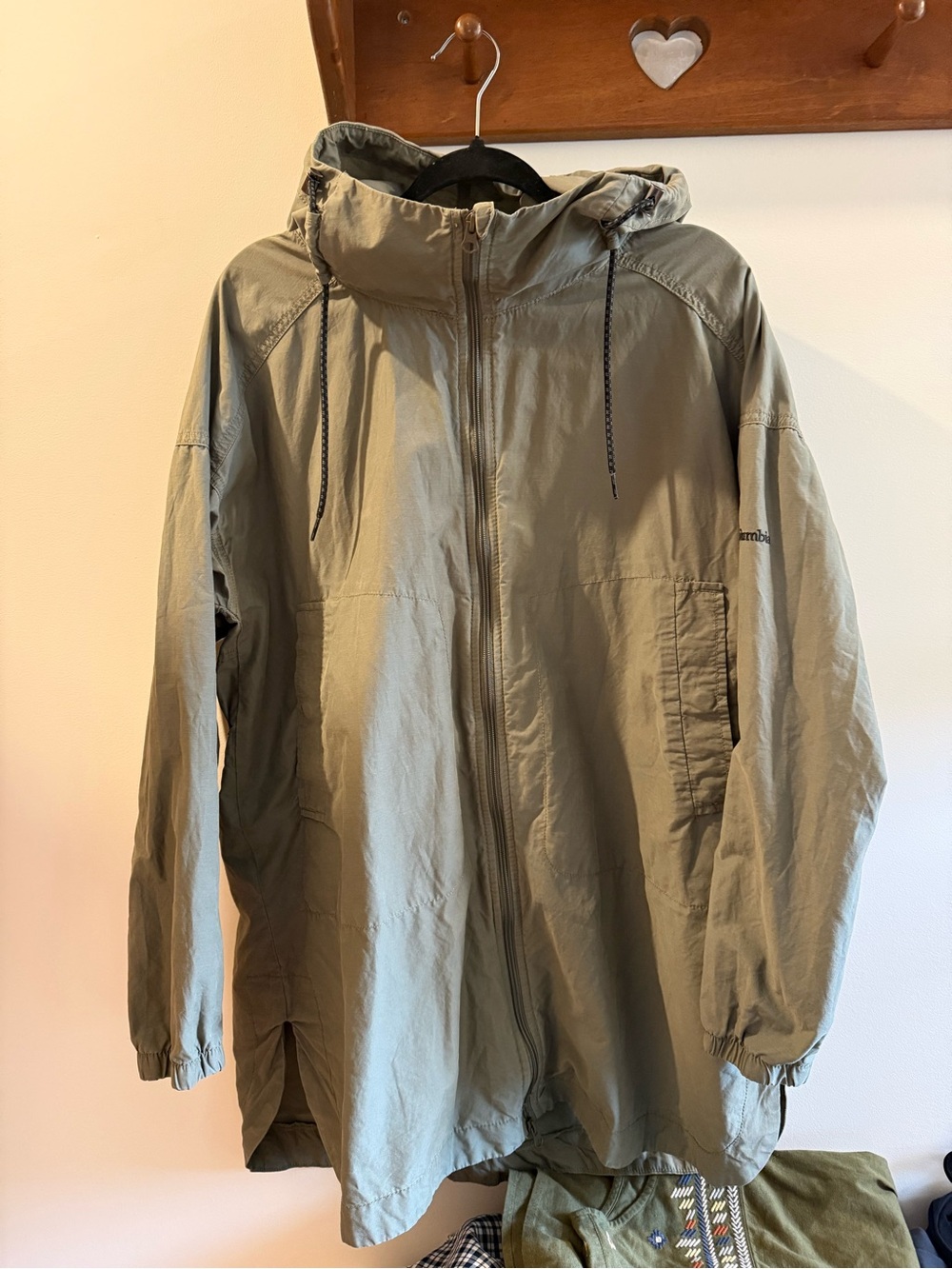 Columbia Sage Green Hooded Windbreaker